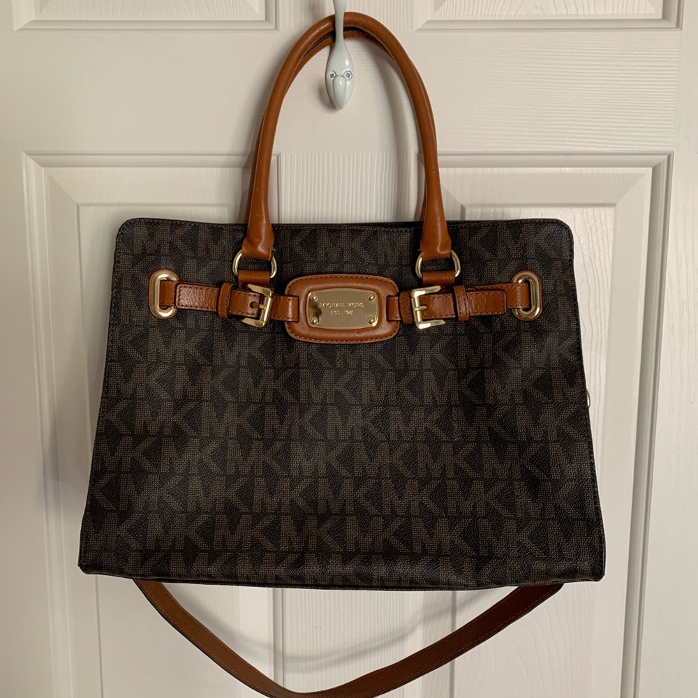 ❌SOLD❌Michael Kors bag with shoulder strap